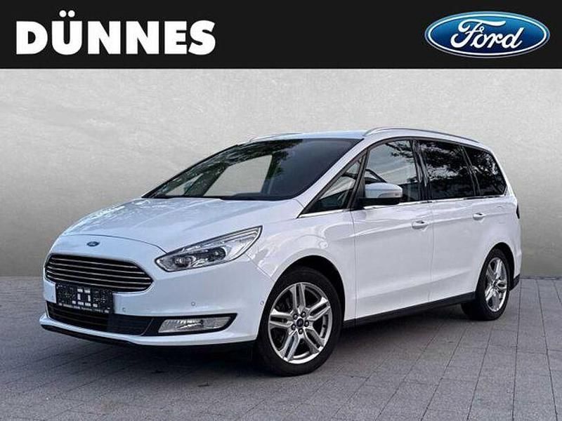 Weiß (frostweiß) Gebraucht 2018 Ford Galaxy Titanium Van / Kleinbus | 23.775 € (Etwas zu teuer) - Bild 1/4
