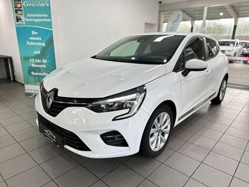 Weiß Gebraucht 2021 Renault Clio V Limousine | 12.990 € (Fairer Preis) - Bild 1/4