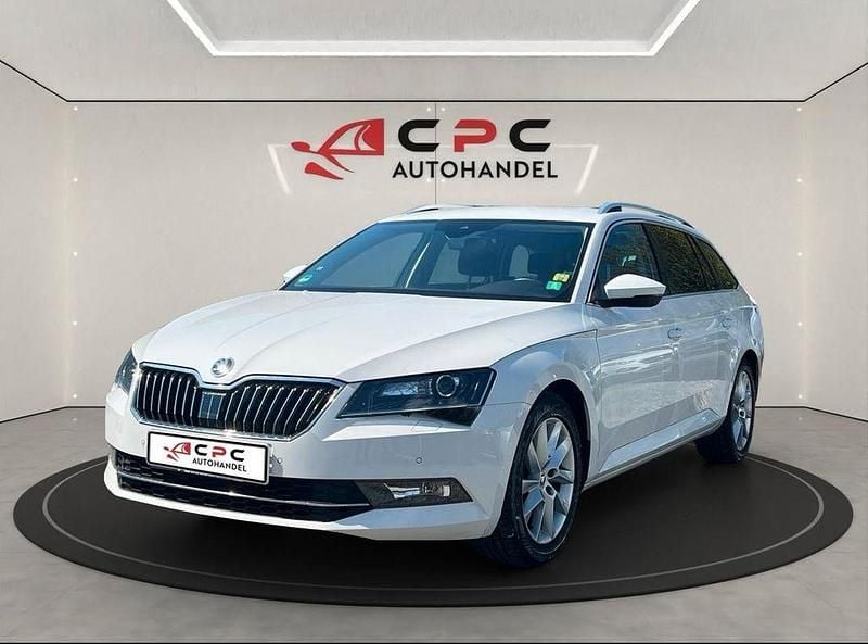 Gebraucht Skoda Superb Style 150 PS (110 kW) 2019 Weiß Kombi