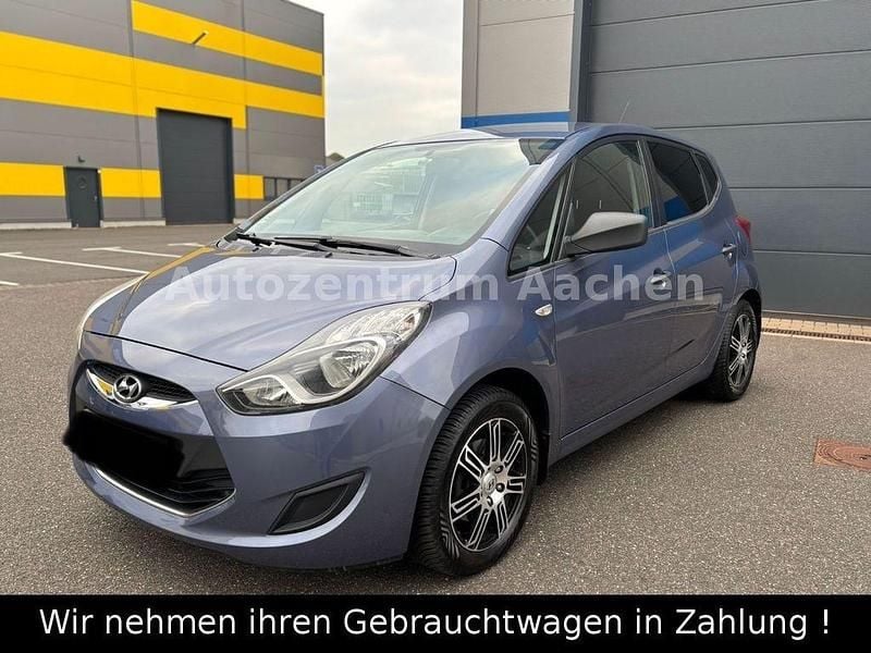 Blau Gebraucht 2012 Hyundai ix20 Classic Van / Kleinbus | 4.900 € (Guter Preis) - Bild 1/4