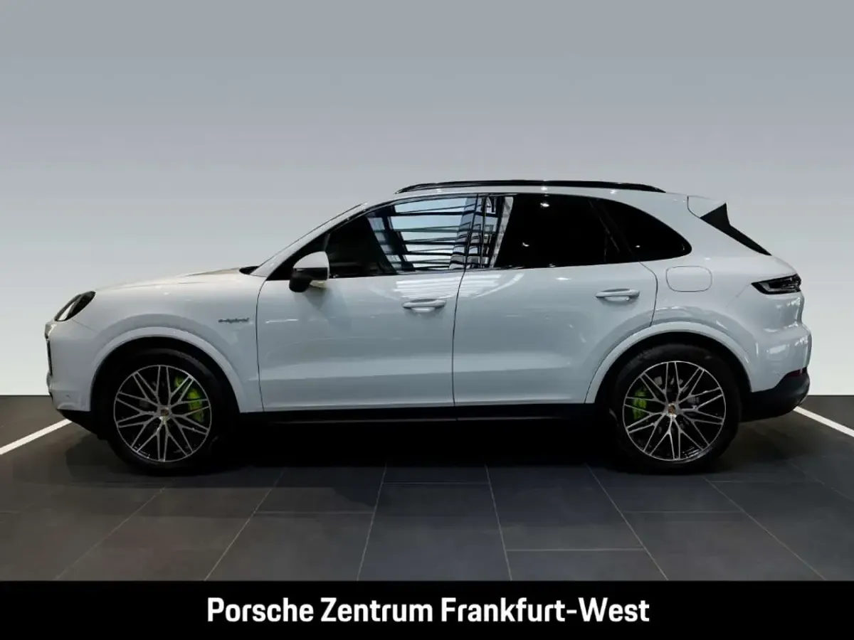 Gebraucht Porsche Cayenne 470 PS (345 kW) 2025 Weiß SUV