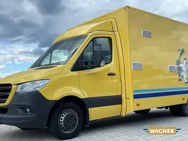 Używany Mercedes Sprinter 150 KM (110 kW) 2023 Żółty Van