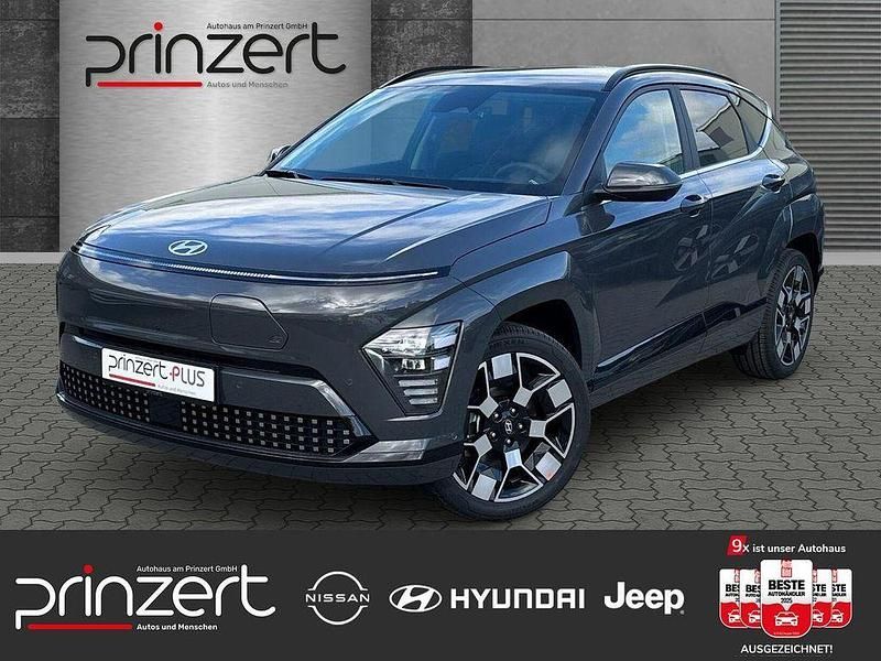 Cypress green Neu 2025 Hyundai Kona Techniq SUV | 40.970 € (Fairer Preis) - Bild 1/2