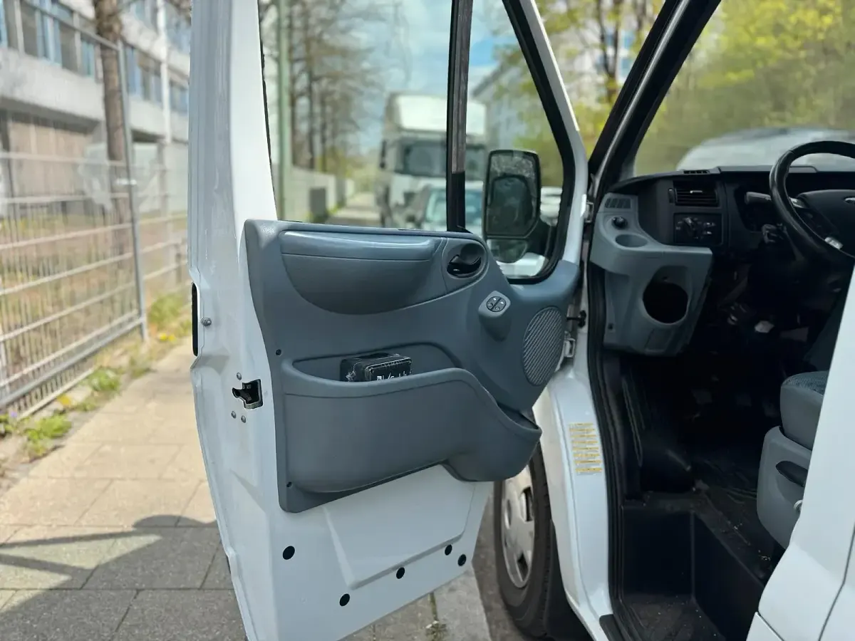 Second-hand Ford Transit 125 CP (91 kW) 2013 Alb Monovolum