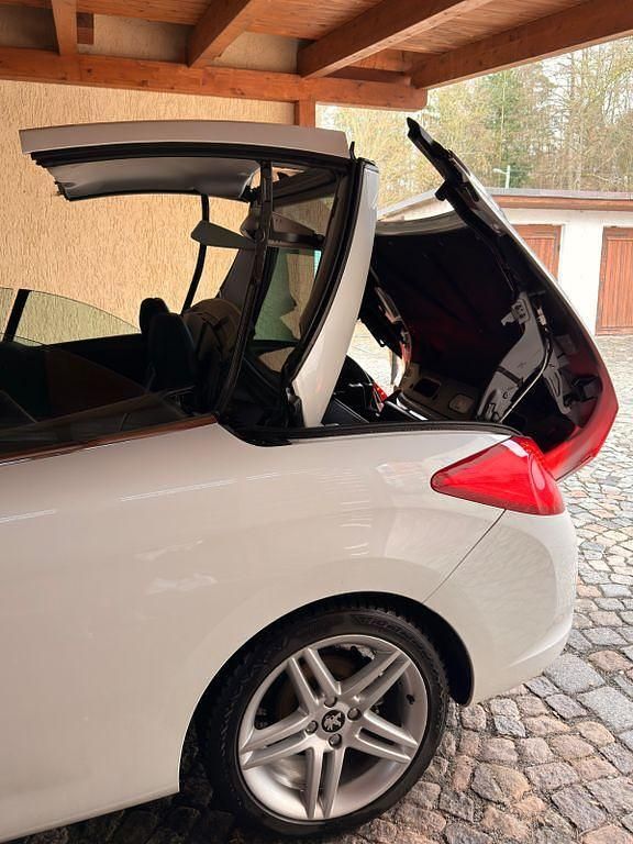 Gebraucht Peugeot 308 CC Active 120 PS (88 kW) 2011 Weiß Cabrio