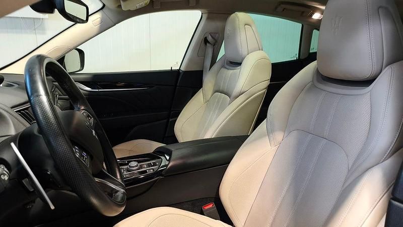 Gebraucht Maserati Levante 349 PS (256 kW) 2020 Schwarz SUV