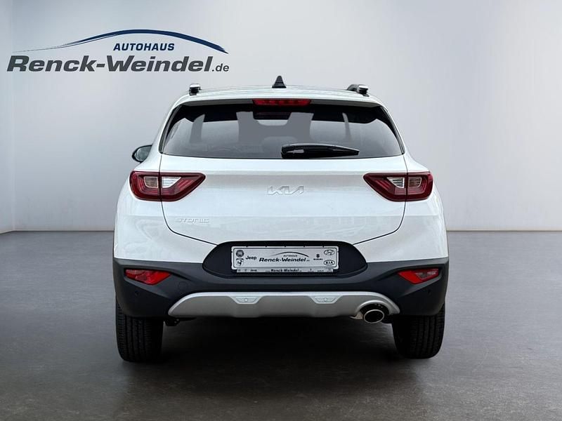 Gebraucht Kia Stonic 101 PS (74 kW) 2025 (swp) snow white pearl SUV