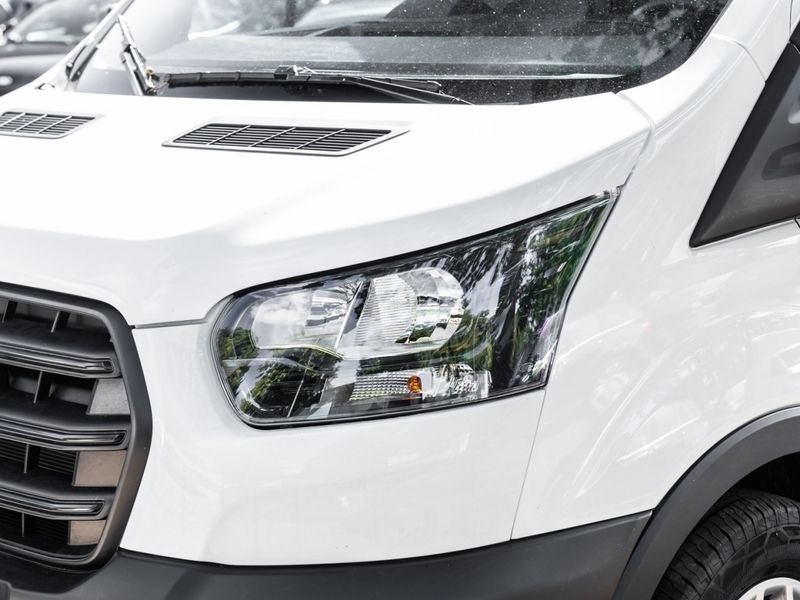 Gebraucht Ford Transit Trend 131 PS (96 kW) 2024 Weiß Van
