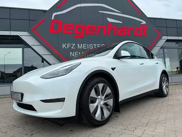 Gebraucht Tesla Model Y 378 kW (514 PS) 2022 Weiß SUV