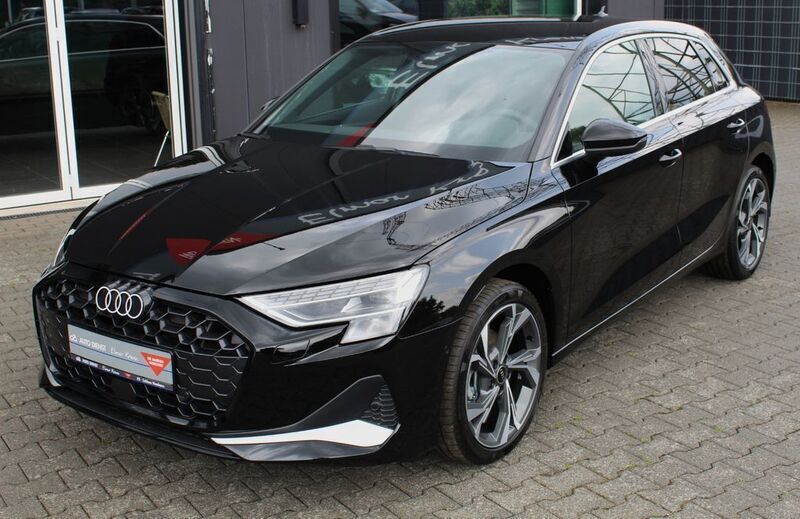 Schwarz Neu 2025 Audi A3 Advanced Limousine | 34.490 € (Guter Preis) - Bild 1/4