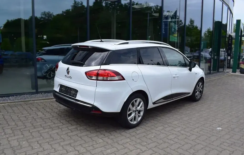 Gebraucht Renault Clio LIMITED 90 PS (66 kW) 2020 Weiß Limousine