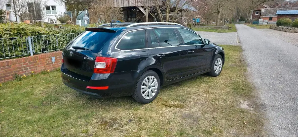 Gebraucht Skoda Octavia 150 PS (110 kW) 2015 Schwarz Kombi