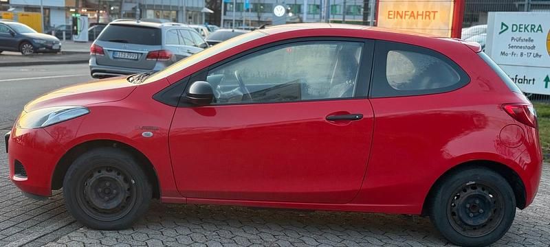 Gebraucht Mazda 2 75 PS (55 kW) 2009 Rot Kleinwagen