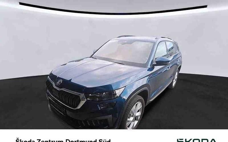 Blau Gebraucht 2022 Skoda Kodiaq Tour SUV | 36.907 € (Guter Preis) - Bild 1/4
