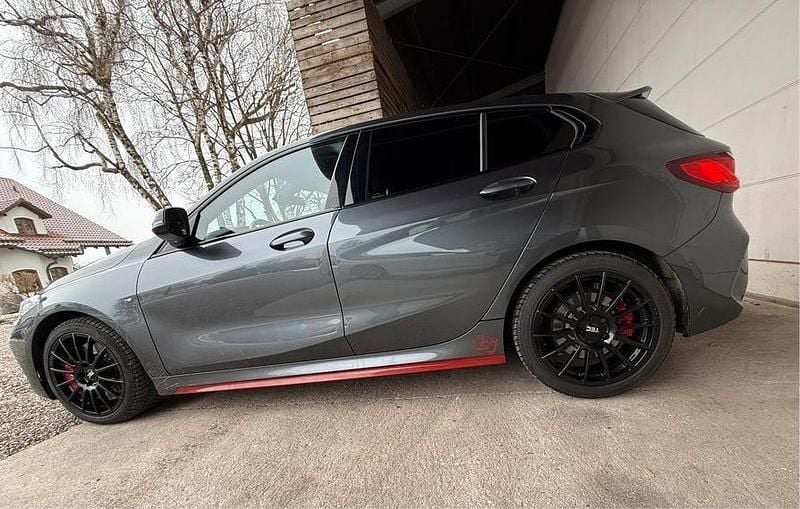 Grau Gebraucht 2021 BMW 128 M Sport Kleinwagen | 29.999 € (Fairer Preis) - Bild 1/4