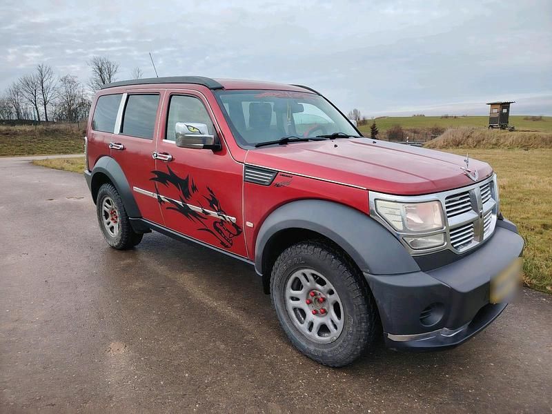 Gebraucht Dodge Nitro 177 PS (130 kW) 2008 Rot SUV