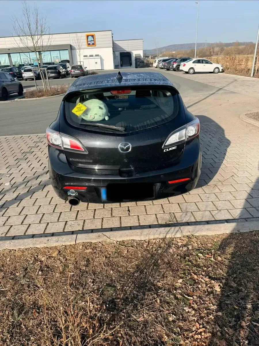 Gebraucht Mazda 3 Inclusive 105 PS (77 kW) 2011 Schwarz Limousine