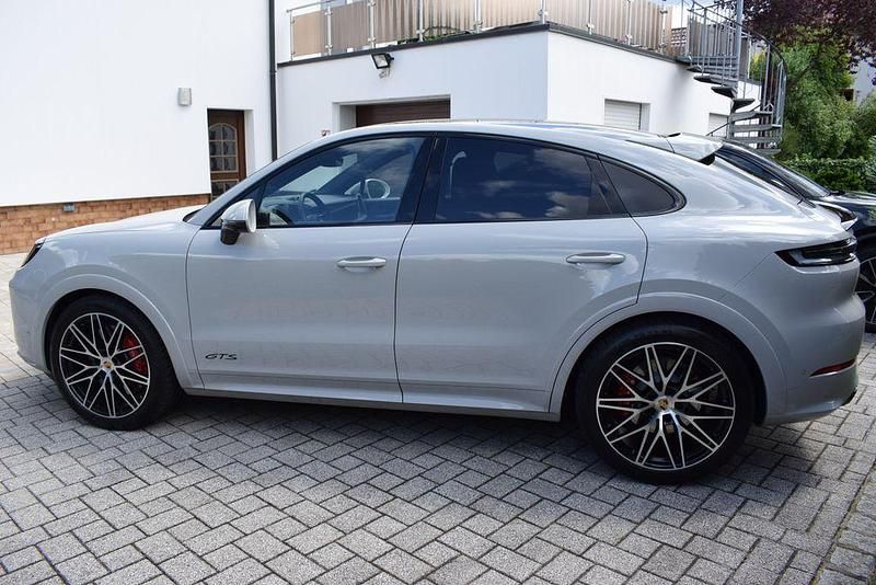 Gebraucht Porsche Cayenne Coupe 500 PS (367 kW) 2025 Grau Coupé