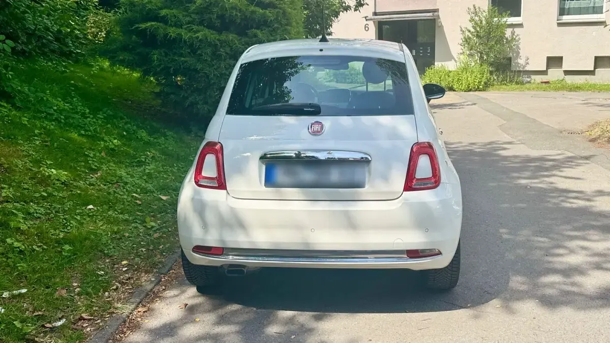Gebraucht Fiat 500 Lounge 69 PS (50 kW) 2017 Weiß Kleinwagen