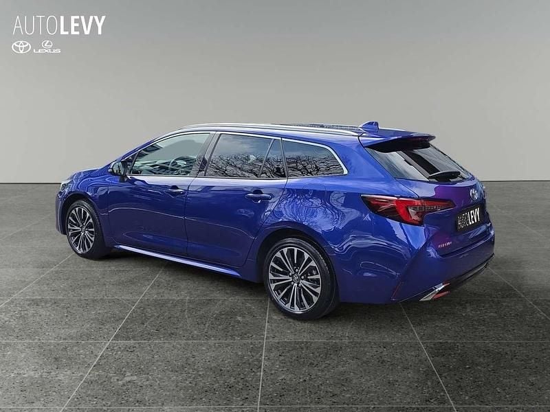 Neu Toyota Corolla 196 PS (144 kW) 2025 Juniper blue Kombi