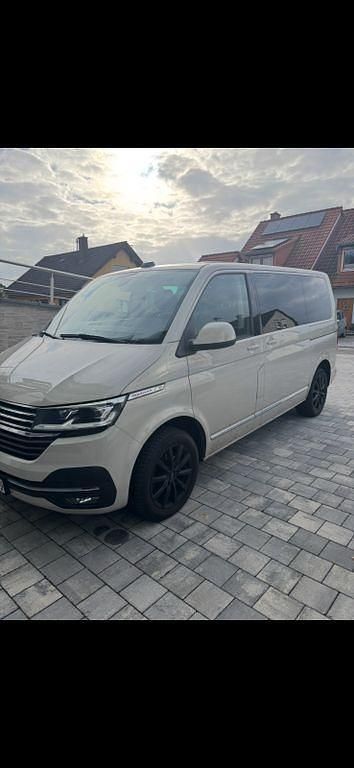 Second-hand VW Multivan 199 CP (146 kW) 2021 Gri Monovolum