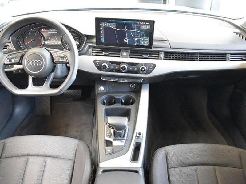 Gebraucht Audi A4 Advanced 136 PS (100 kW) 2020 Grau Kombi