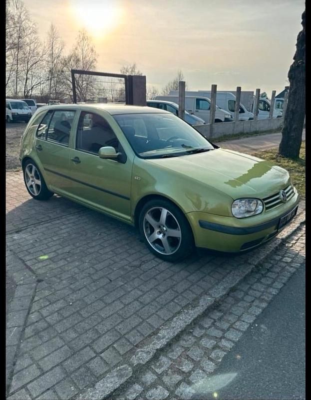 Andere farben Gebraucht 1999 VW Golf IV Kleinwagen | 1.500 € (Guter Preis) - Bild 1/4