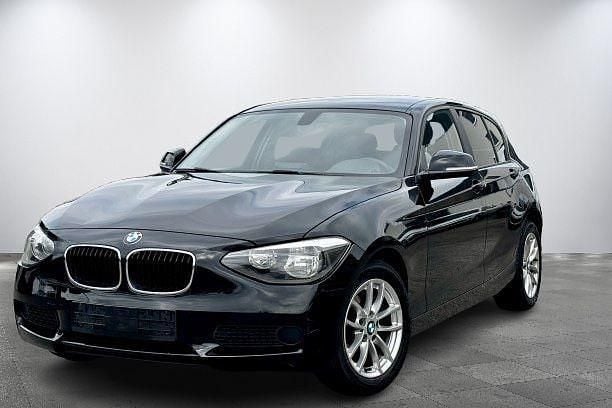 Schwarz Gebraucht 2013 BMW 114 Kleinwagen | 3.950 € (Superpreis) - Bild 1/4