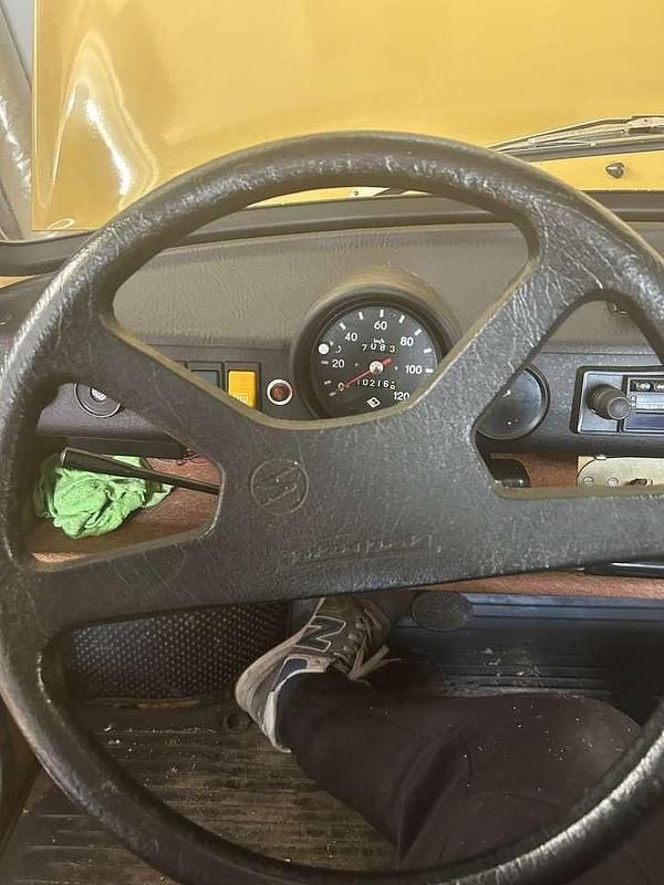 Beige Gebraucht 1987 Trabant 601 Limousine | 8.000 € - Bild 1/4