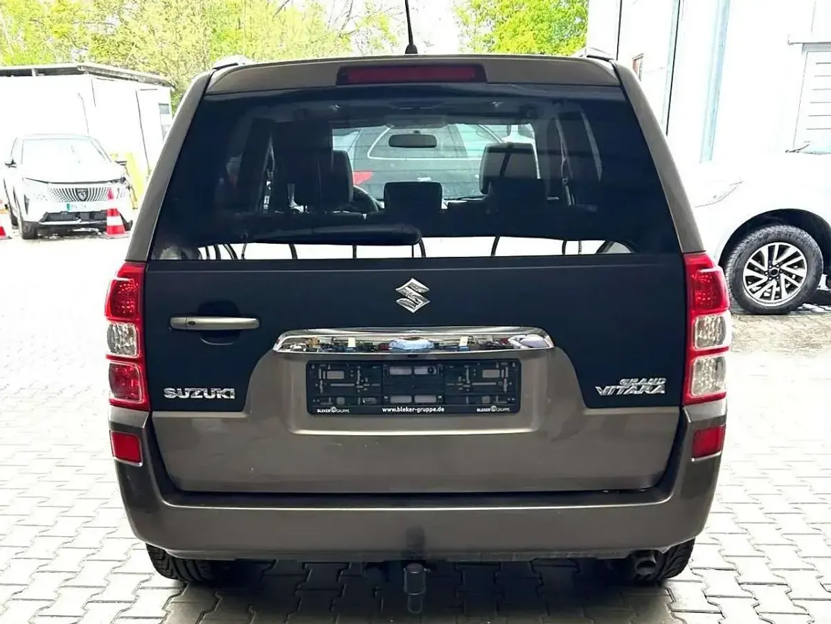 Gebraucht Suzuki Grand Vitara 129 PS (94 kW) 2013 Braun SUV