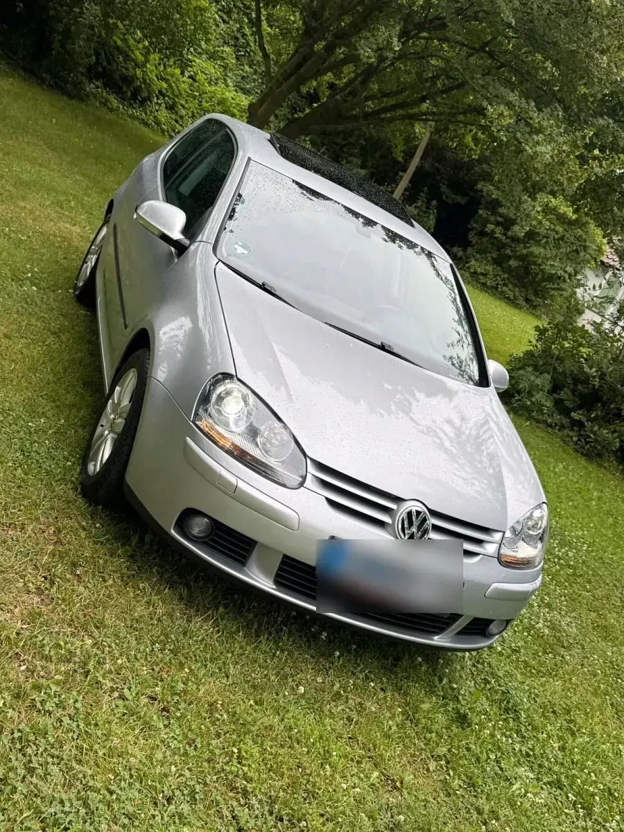 Gebraucht VW Golf 75 PS (55 kW) 2005 Silber Coupé