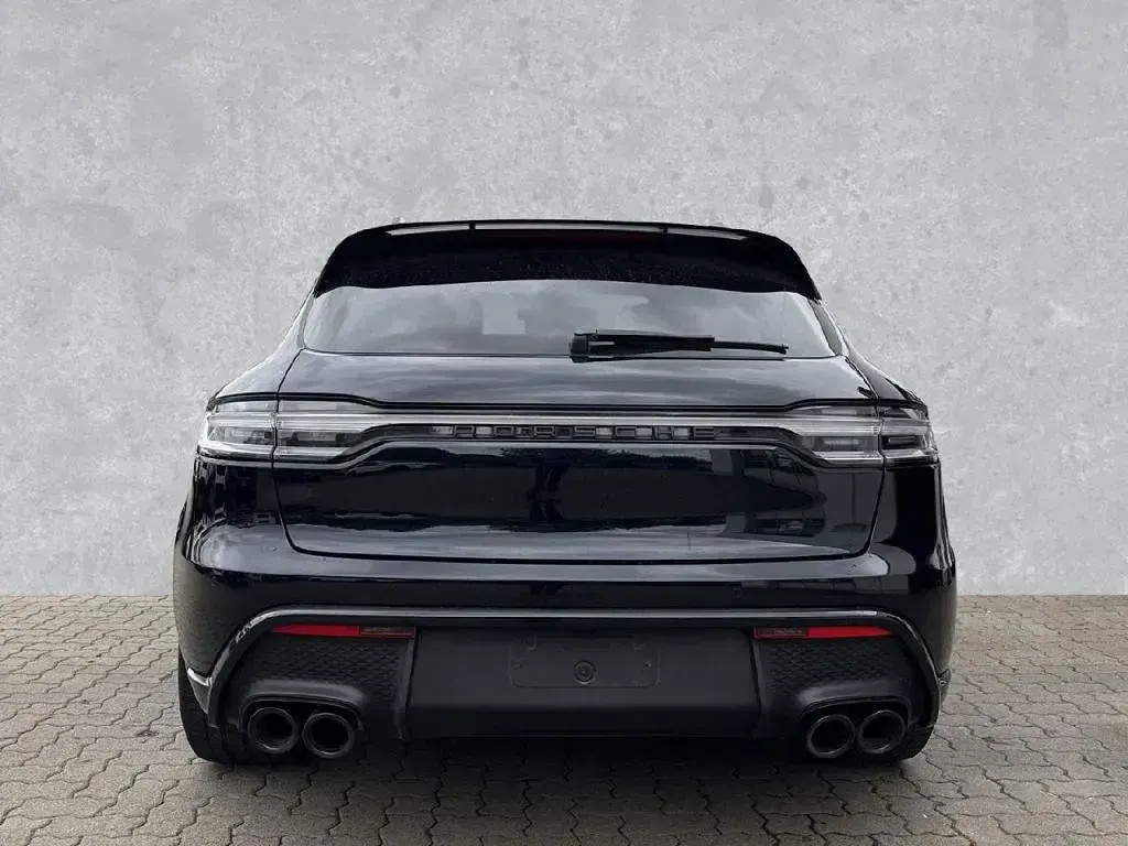 Gebraucht Porsche Macan GTS 441 PS (324 kW) 2024 C5m mondlichtblaumetallic (metallic) SUV