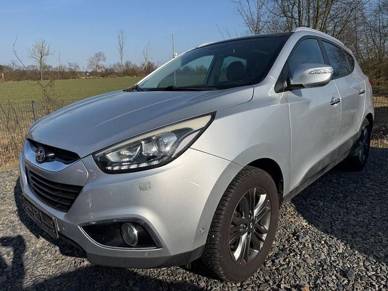 Gebraucht Hyundai ix35 166 PS (122 kW) 2015 Silber SUV