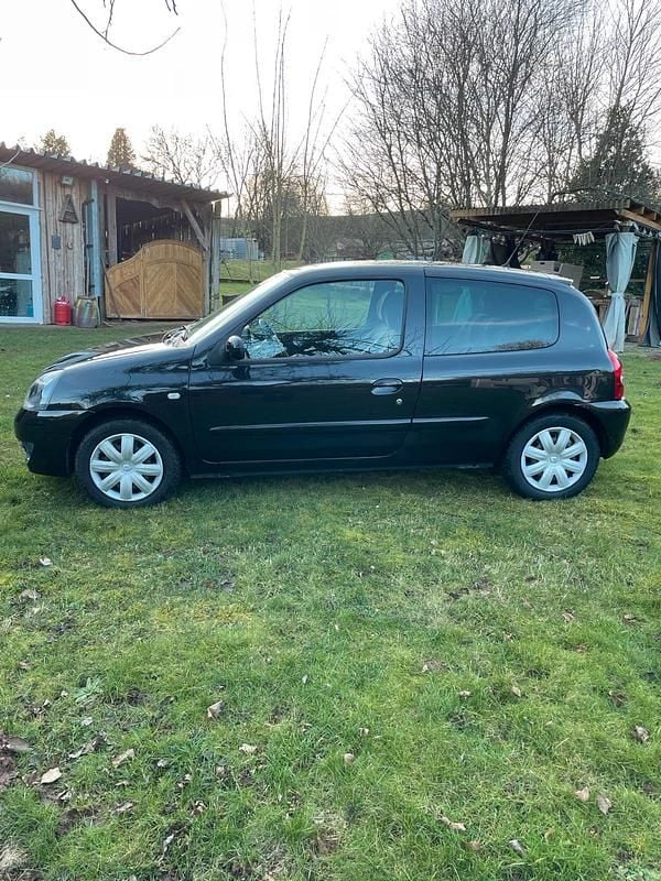 Gebraucht Renault Clio II Campus 58 PS (42 kW) 2007 Schwarz Kleinwagen