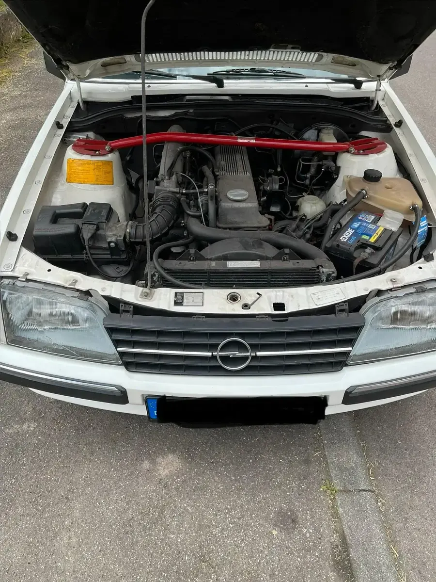 Gebraucht Opel Monza 179 PS (131 kW) 1983 Coupé