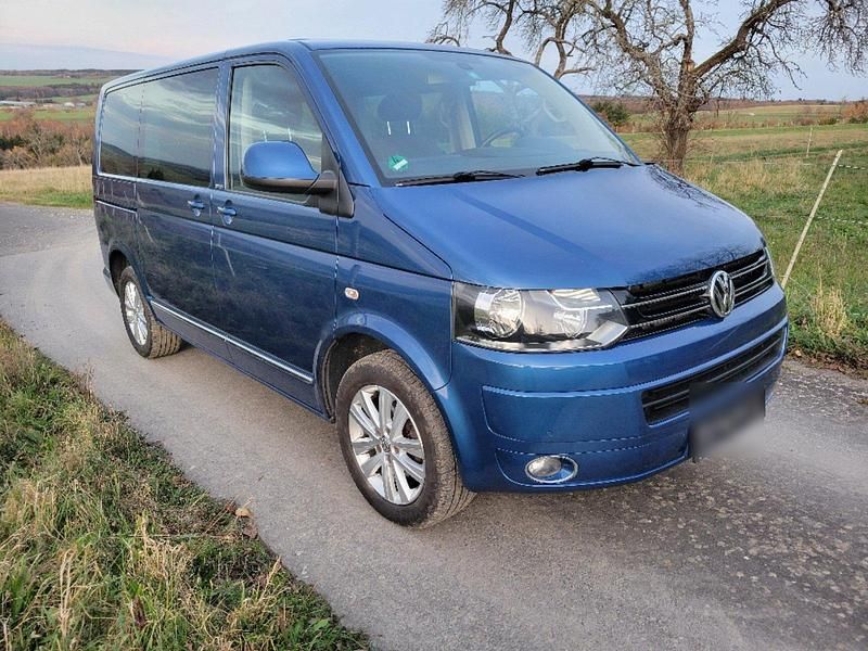 Blau Gebraucht 2012 VW T5 Match Van | 27.800 € - Bild 1/4