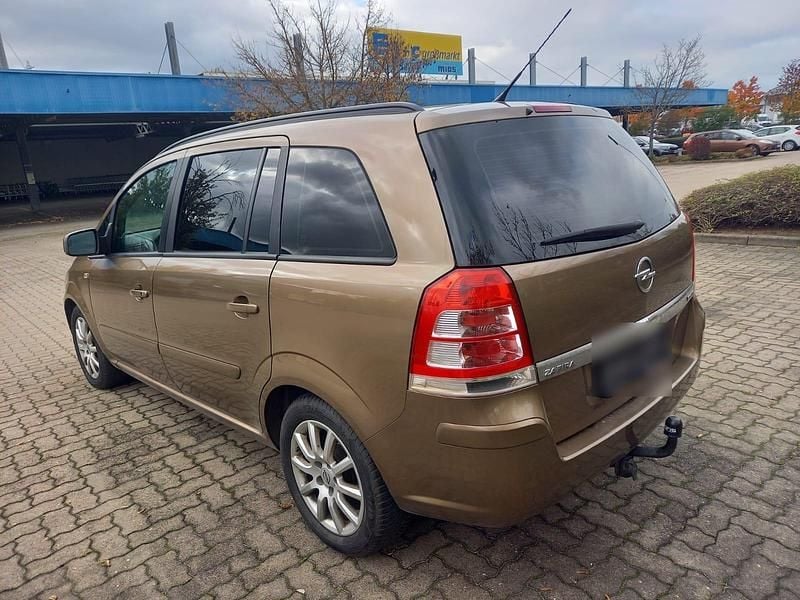 Gebraucht Opel Zafira 125 PS (91 kW) 2014 Van / Kleinbus