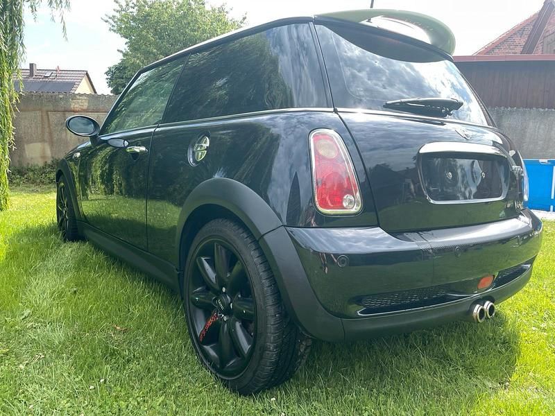 Gebraucht Mini Cooper 163 PS (119 kW) 2004 Schwarz Kleinwagen