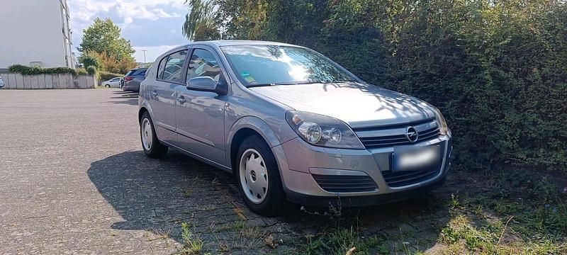Gebraucht Opel Astra 125 PS (91 kW) 2005 Silber Limousine