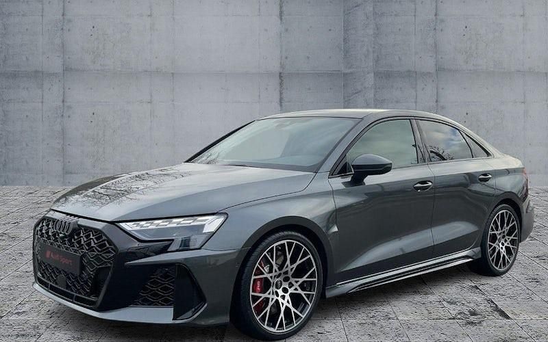 Grau Gebraucht 2025 Audi RS3 Ambiente Kleinwagen | 65.350 € (Superpreis) - Bild 1/4
