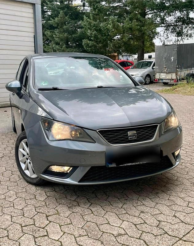 Grau Gebraucht 2015 Seat Ibiza Kleinwagen | 5.200 € (Guter Preis) - Bild 1/4