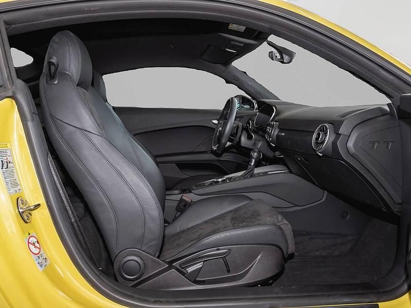 Gebraucht Audi TT 197 PS (144 kW) 2022 Gelb Coupé
