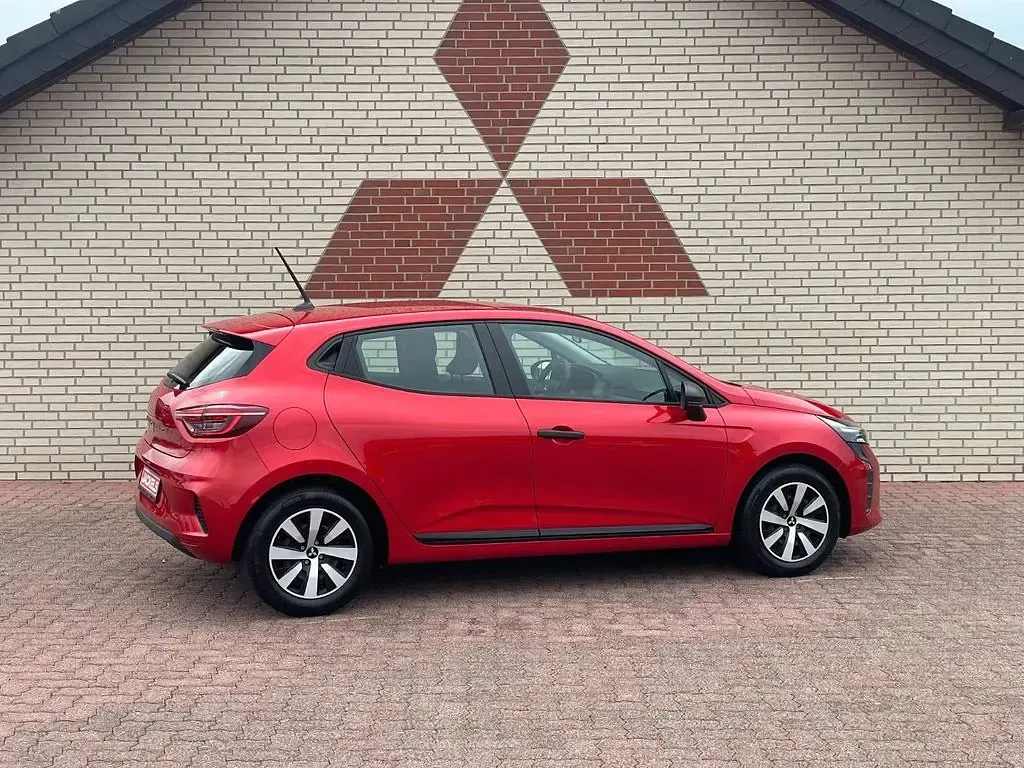 Gebraucht Mitsubishi Colt Basis 67 PS (49 kW) 2024 Rot Kleinwagen