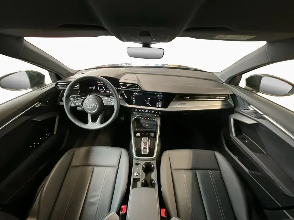 Używany Audi A3 S-line plus 150 KM (110 kW) 2025 Szary Sedan/Limuzyna