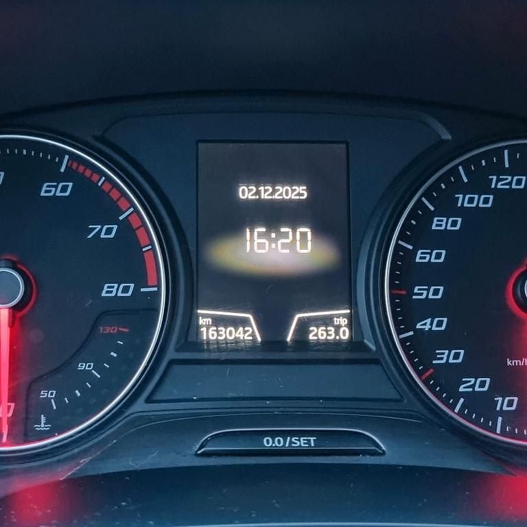 Rot Gebraucht 2015 Seat Leon SC FR Kleinwagen | 9.700 € (Guter Preis) - Bild 1/4