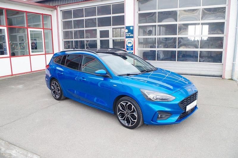 Gebraucht Ford Focus ST-Line 150 PS (110 kW) 2021 Blau Limousine