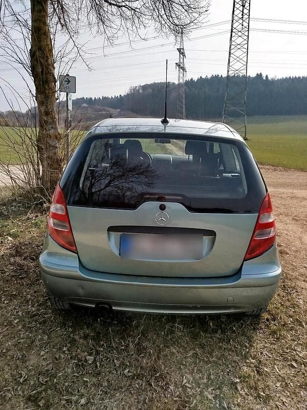 Gebraucht Mercedes A150 95 PS (69 kW) 2004 Blau Kleinwagen