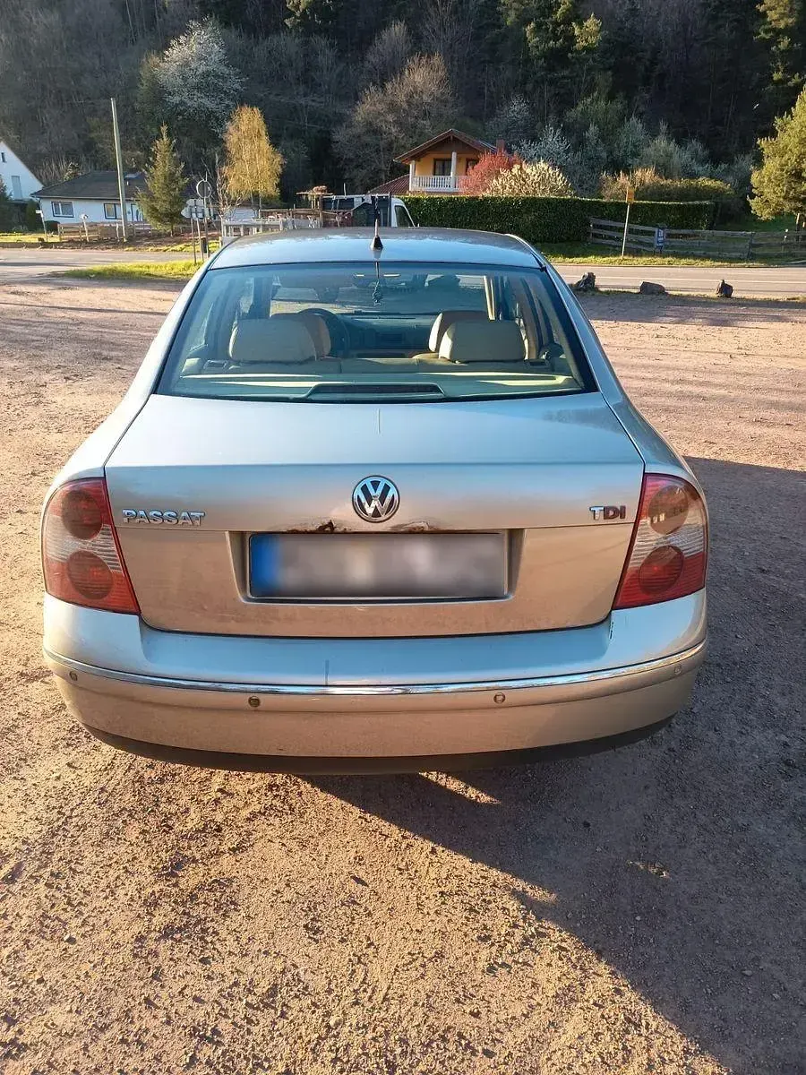 Usata VW Passat 131 CV (96 kW) 2004 Beige Berlina