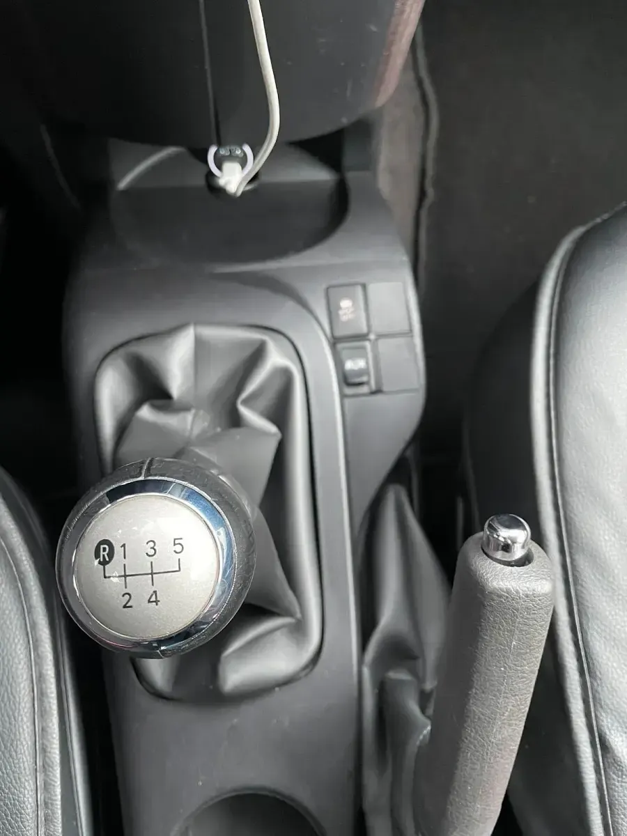 Gebraucht Toyota iQ 68 PS (50 kW) 2010 Grau Kleinwagen