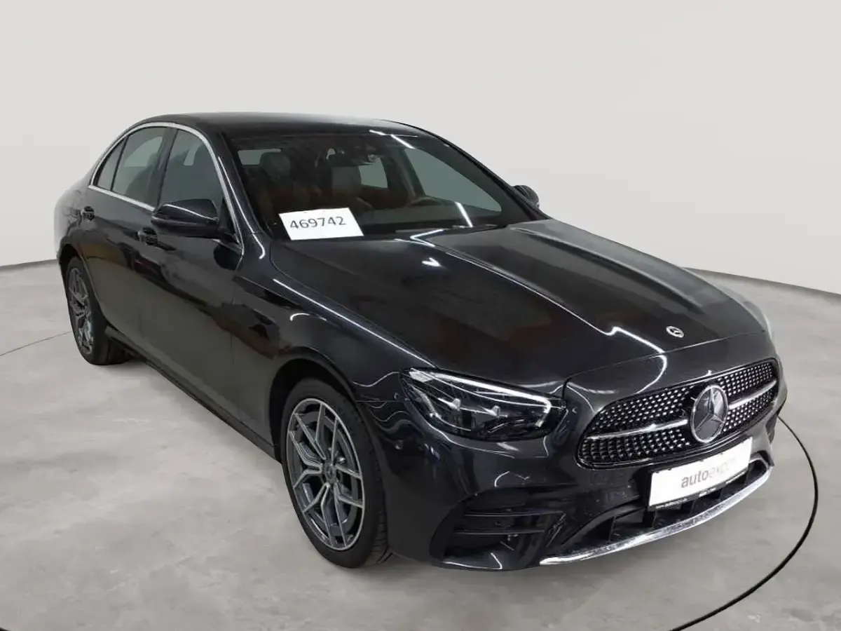 Gebraucht Mercedes E300 AMG line 194 PS (142 kW) 2022 Limousine